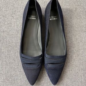 Stuart Weizmann navy blue flats
